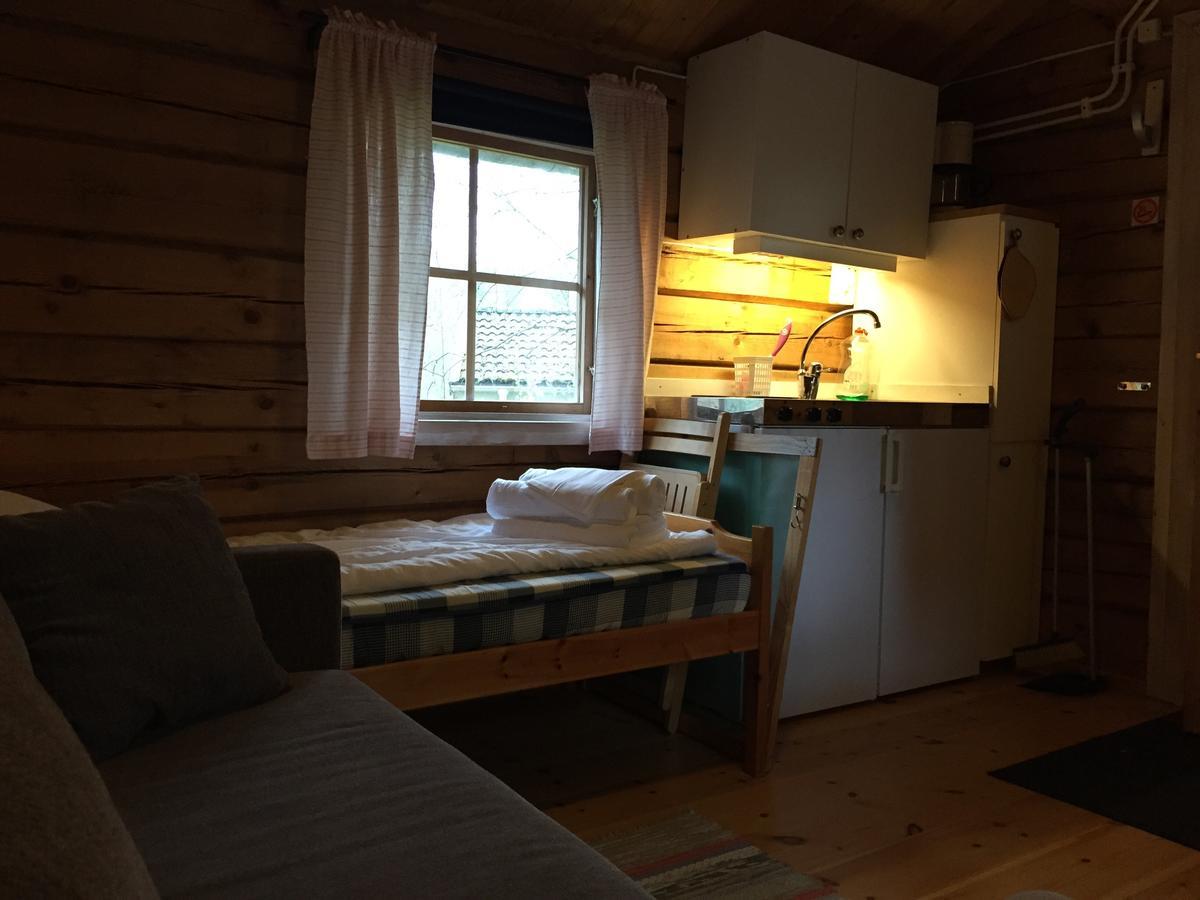 Sandvikengården Stugby Edane Rum bild